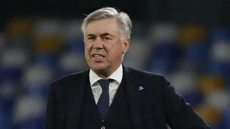 EFE Carlo Ancelotti en partido de Napoli