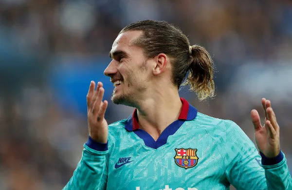 EFE Antoine Griezmann lamentándose en un partido con Barcelona