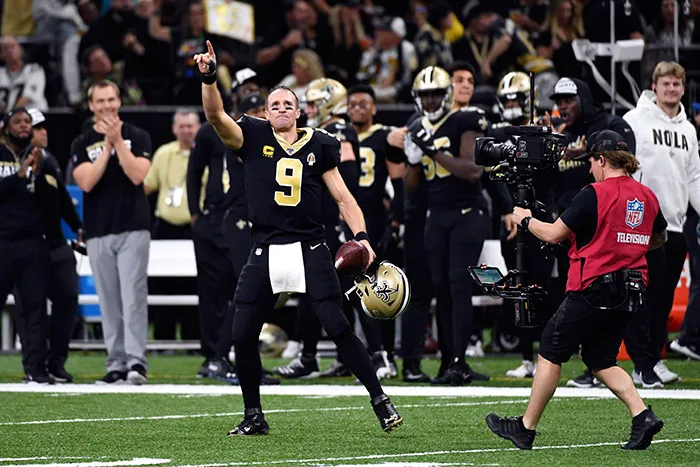 Brees agradece a la afición del Superdome tras romper el récord