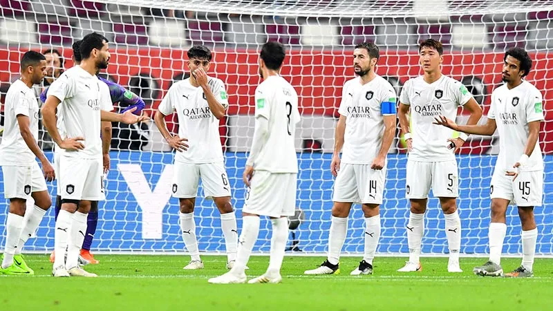 EFE Jugadores del Al Sadd lamentan la derrota