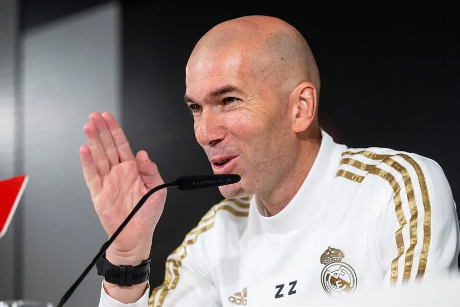 EFE Zinedine Zidane hablando en conferencia de prensa