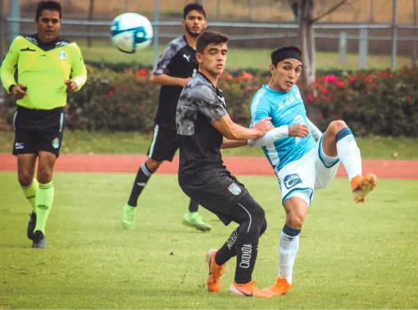 Acción en el Puebla vs Querétaro sub 20