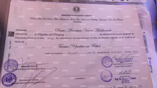 El título de Darío Verón