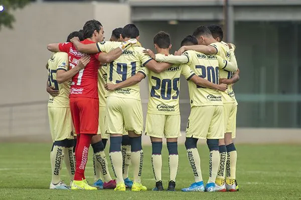 MEXSPORT Jugadores de América Sub 17 previo a un partido