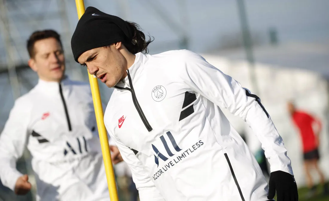 TWITTER @ECAVANIOFFICIAL Edinson Cavani en un entrenamiento del PSG