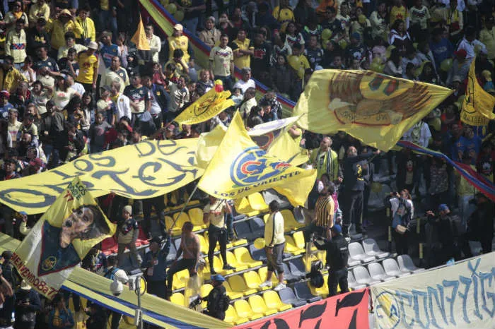 DANIEL GÁMEZ Afición del América en el Azteca