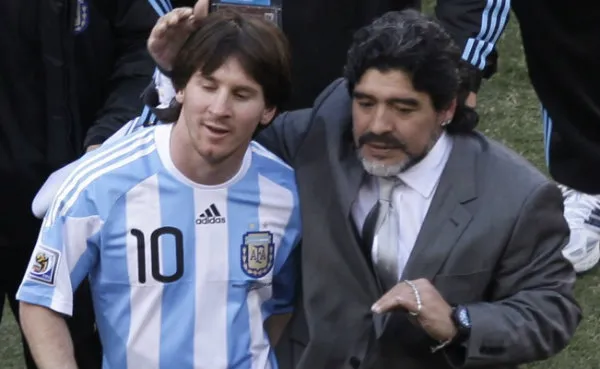 AP Lionel Messi y Diego Armando Maradona