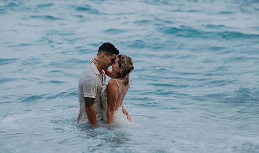INSTAGRAM @luissuarez9 Luis Suárez y Sofía Balbi, en el mar