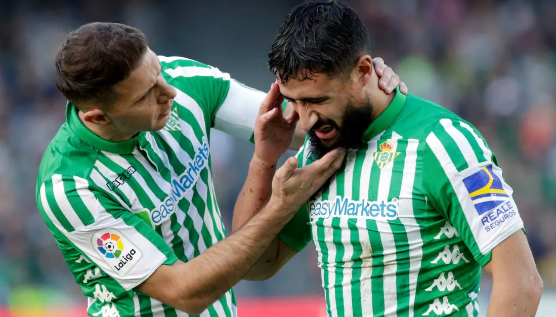 EFE Nabil Fekir se duele de un golpe durante un partido del Real Betis