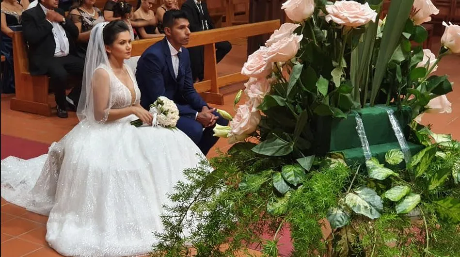 FACEBOOK: @WALTERSANDOVAL Gilbert Álvarez y su novia en la boda