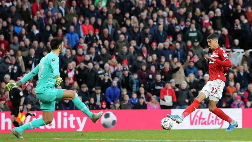 TWITTER@BORO Ashley Fletcher define ante la salida de Gazzaniga