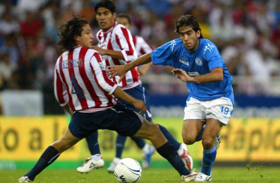 MEXSPORT César Delgado durante un partido con Cruz Azul