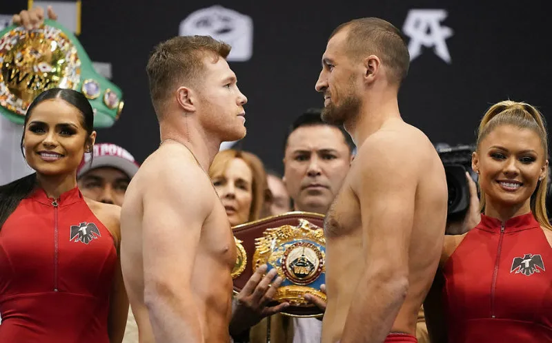 Canelo Álvarez contra Kovalev