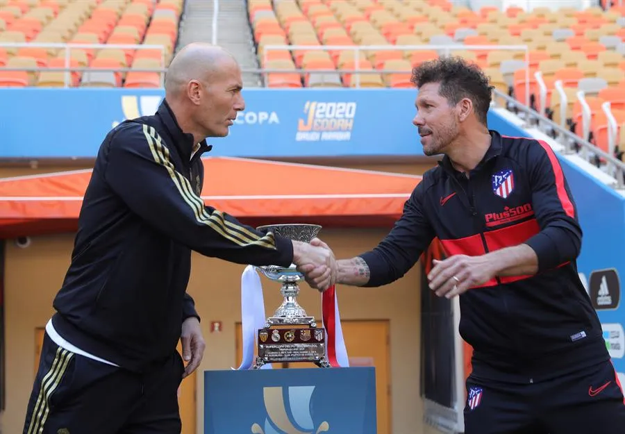 Zidane saluda a Simeone