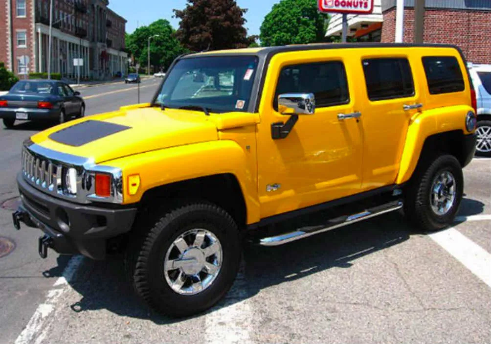 ESPEECIAL La tradicional Hummer amarilla