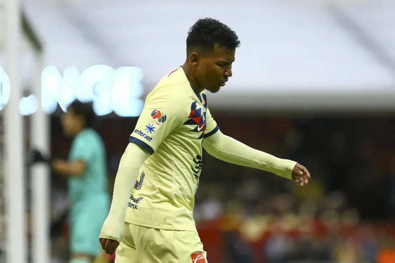 IMAGO7 Roger Martínez en partido con América