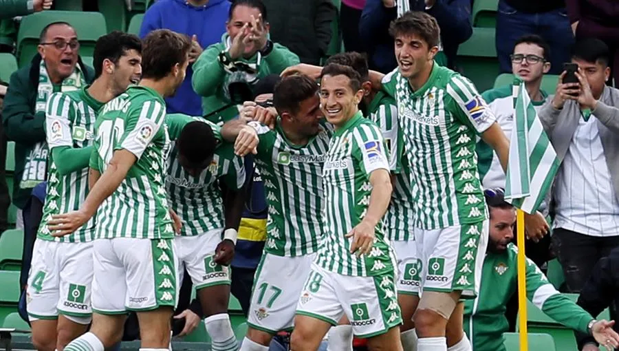 EFE Jugadores béticos celebran gol contra Real Sociedad