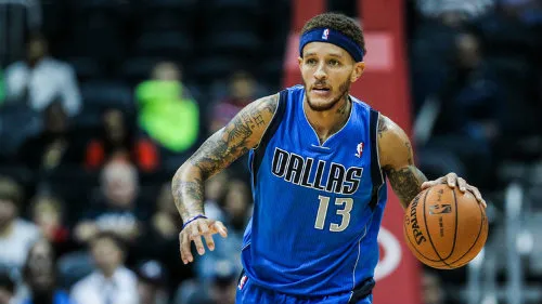 AP Delonte West durante un partido con los Mavericks