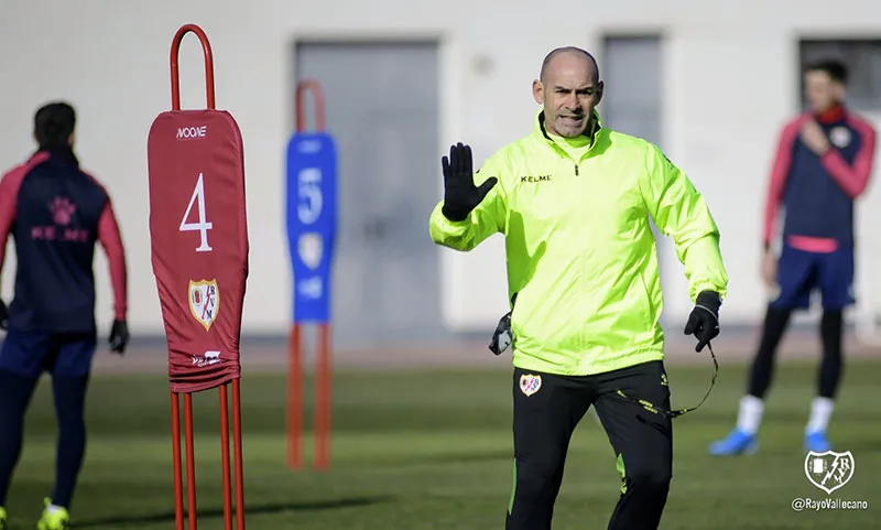 El extécnico de Cruz Azul, en un entrenamiento en Vallecas