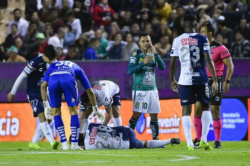 Lesión de Pizzuto en partido contra León