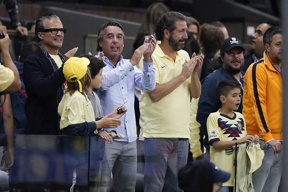 IMAGO7 Azcárraga Jean en un duelo de las Águilas