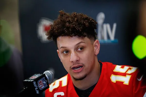 Patrick Mahomes en conferencia de prensa