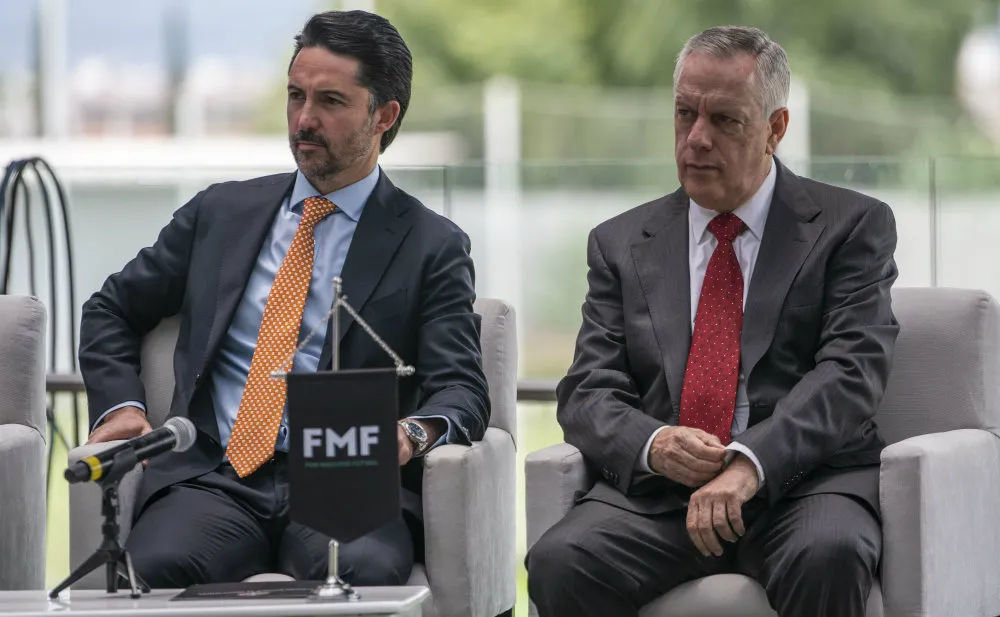 Yon de Luisa junto a Arturo Brizio