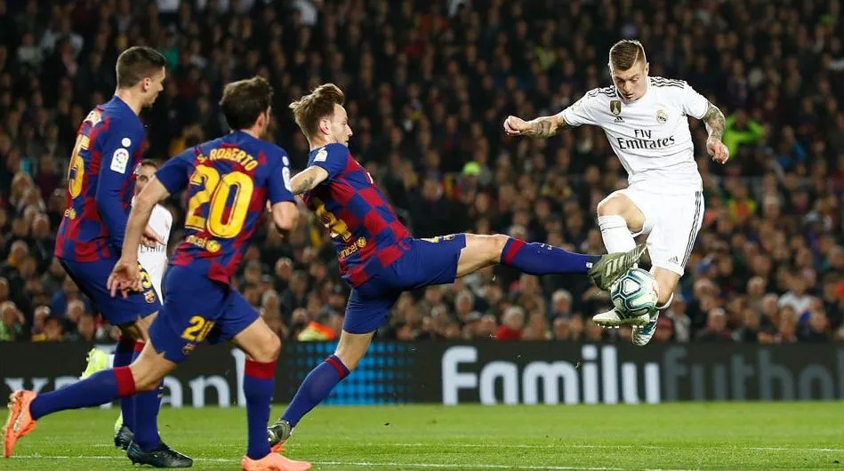 Toni Kroos durante un partido con el Real Madrid