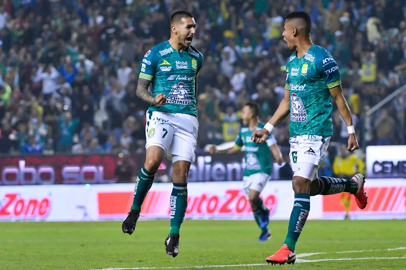 Ismael Sosa festeja una anotación en el Clausura 2020