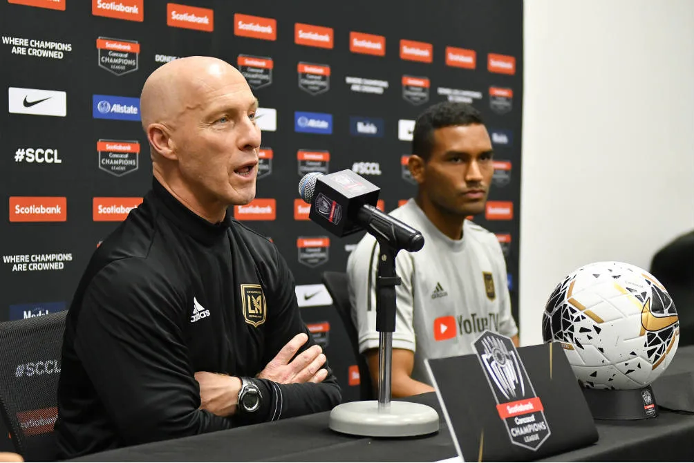 Bob Bradley, durante una conferencia de prensa