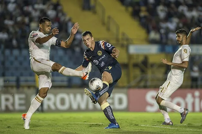 Viñas, en el partido ante Comunicaciones