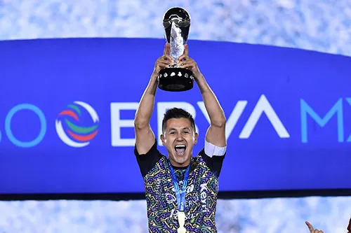 Arturo Ledesma, de Alebrijes, levanta el título del Apertura 2019