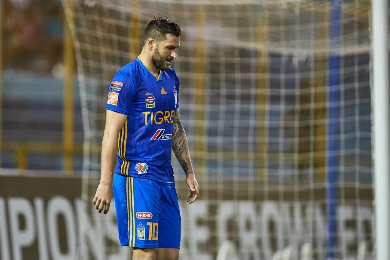 Gignac en partido contra Alianza FC