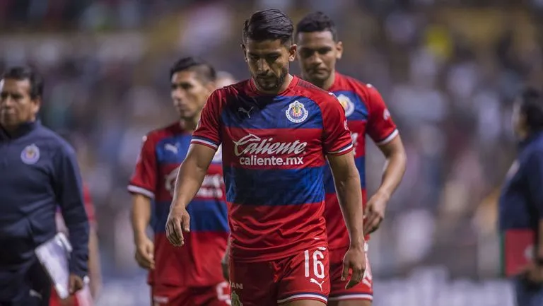 MEXSPORT El Pocho sale cabizbajo tras un partido