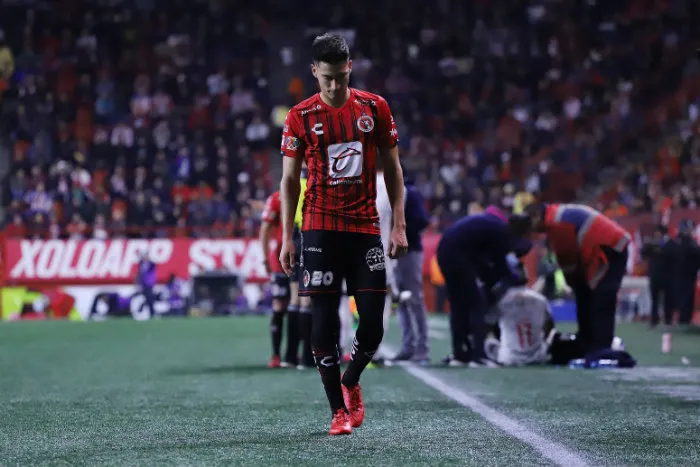 IMAGO7 Lainez, sale expulsado del partido ante Chivas