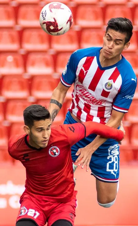 Alexis Peña en un juego de las Chivas Sub 20