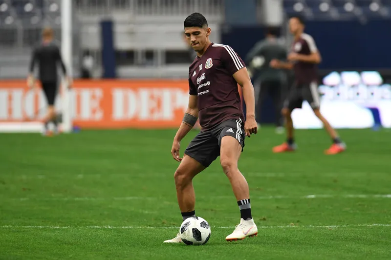 MEXSPORT Alan Pulido en un entrenamiento con el Tri