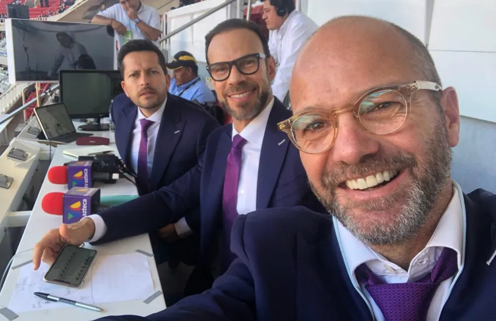TWITTER @LRZAGUE Carlos Guerrero junto a Zague y Luis García durante una transmisión