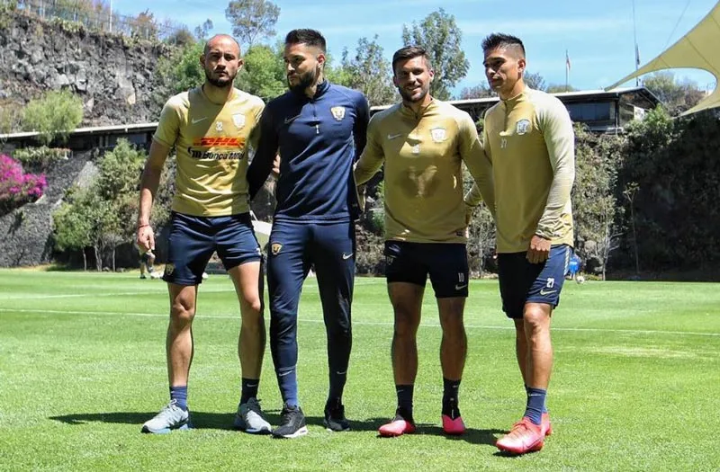 MIGUEL PONTÓN Carlos González, Saldivar, Iniestra y Álvarez