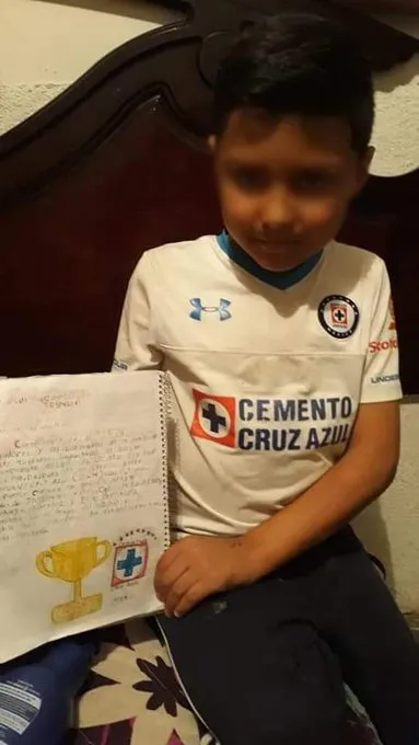 El niño aficionado de La Máquina