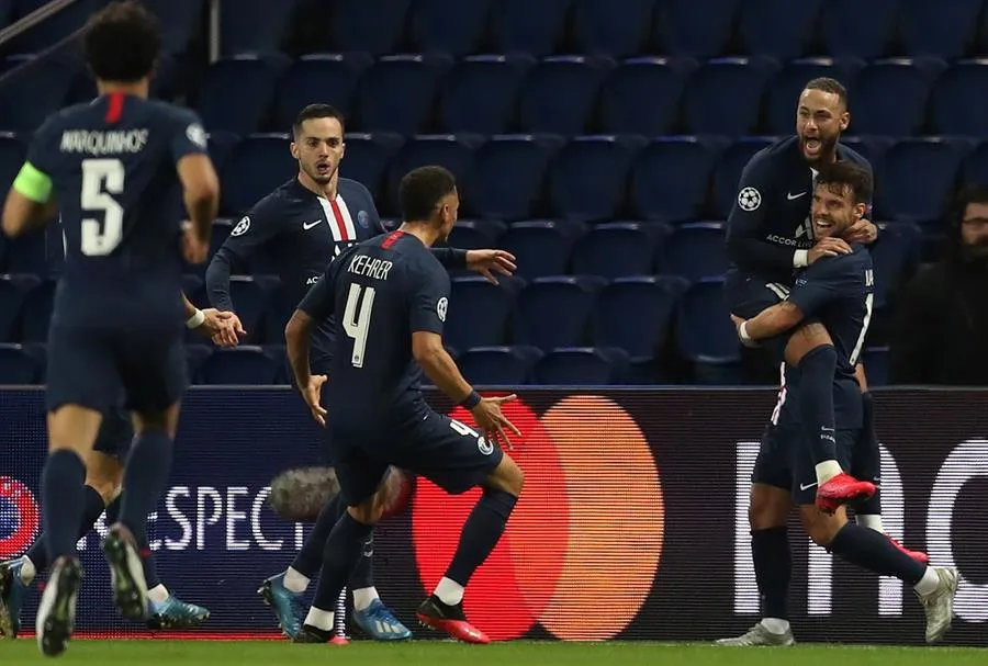 Festejo de jugadores del PSG