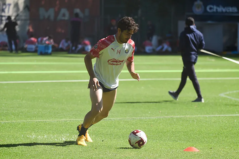 Antonio Briseño, en la práctica del Rebaño