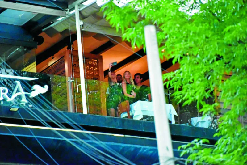 TVNOTAS Alexis Vega y JJ Macías disfrutaron de comida con amigas en Polanco