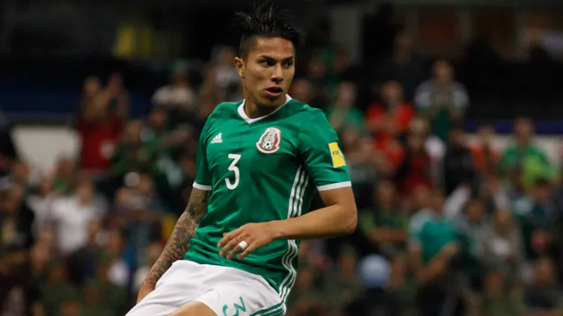 IMAGO7 Salcedo en partido con México