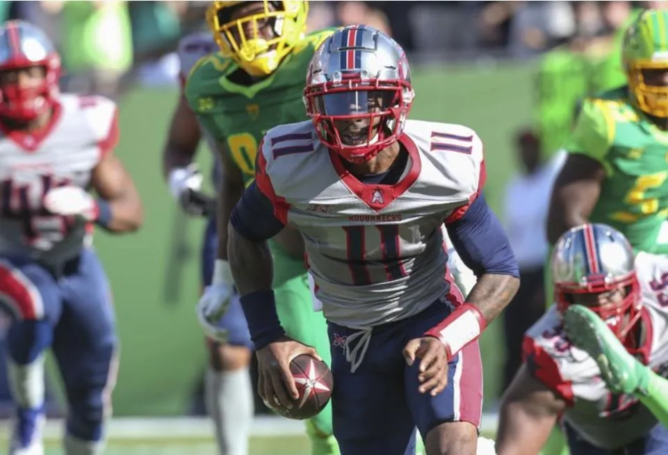 PJ se escapa con el ovoide hasta la zona prometida