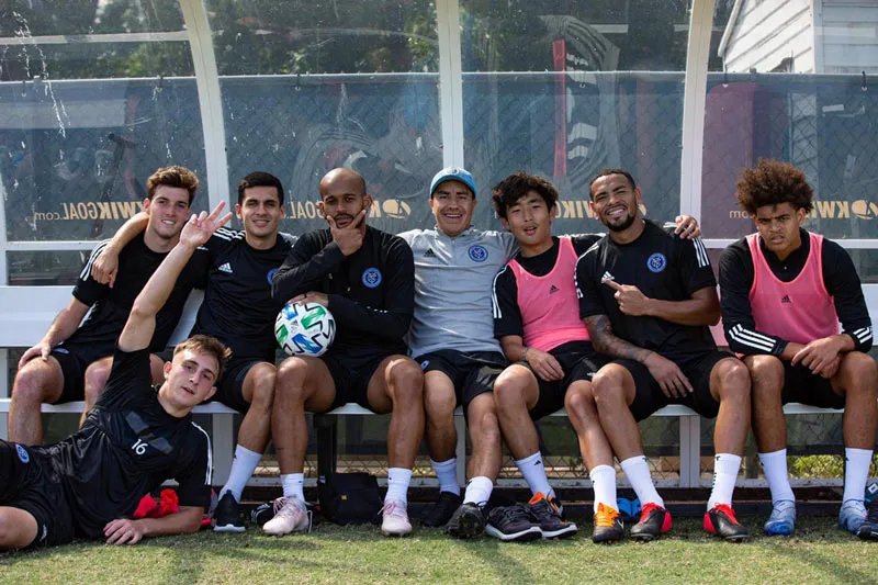 EFRAÍN JUÁREZ Efraín Juárez junto con jugadores del New York City