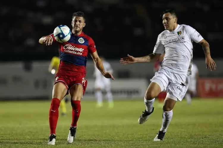 Mier, en un partido de Chivas