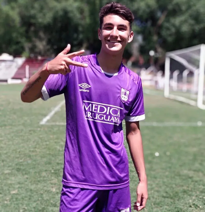 Diego Abreu tras un duelo en la Liga de Uruguay