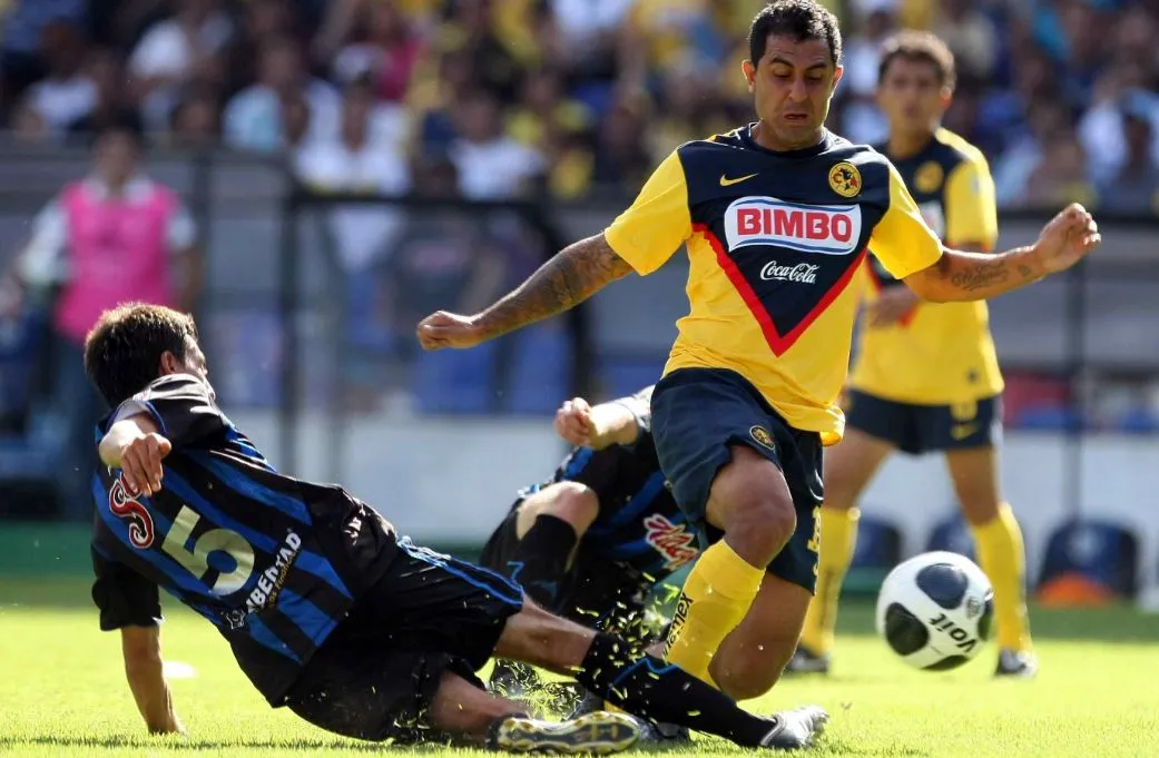 MEXSPORT Rolfi deja un hombre en el camino en juego contra Gallos