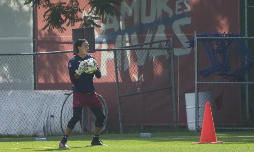 Toño Rodríguez durante un entrenamiento con Chivas